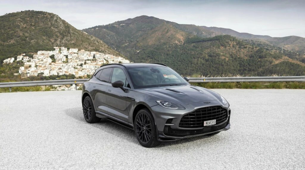 DBX 707 Aston Martin