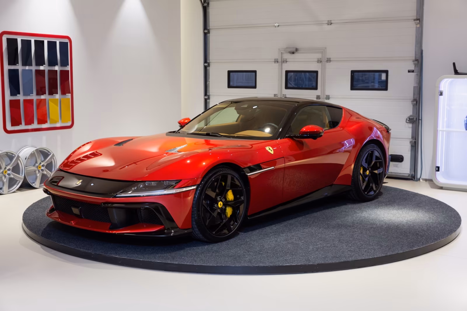 12 Cilindri Ferrari